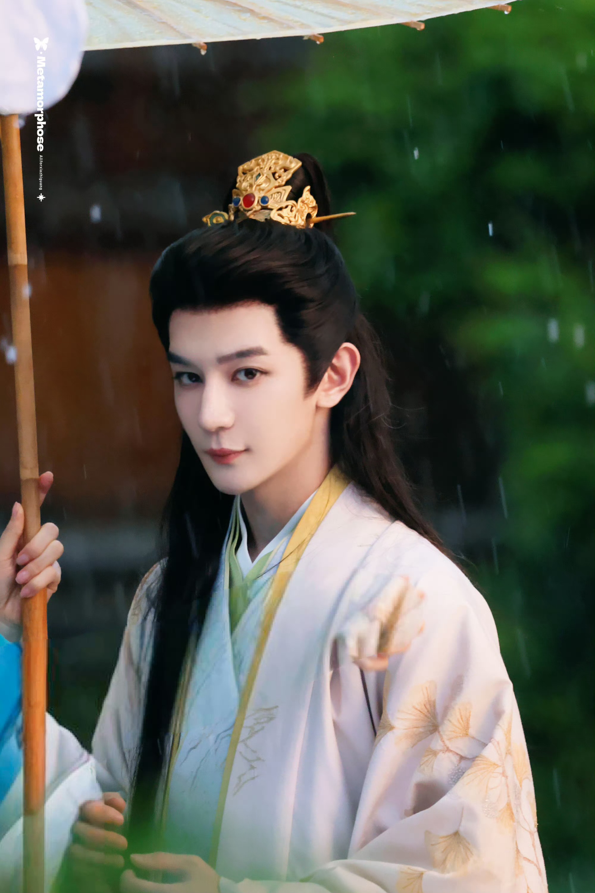 夏之光  💚夏之光我的仵作前辈💚夏之光李昊宇世界很大，人潮汹涌，可我的目光，