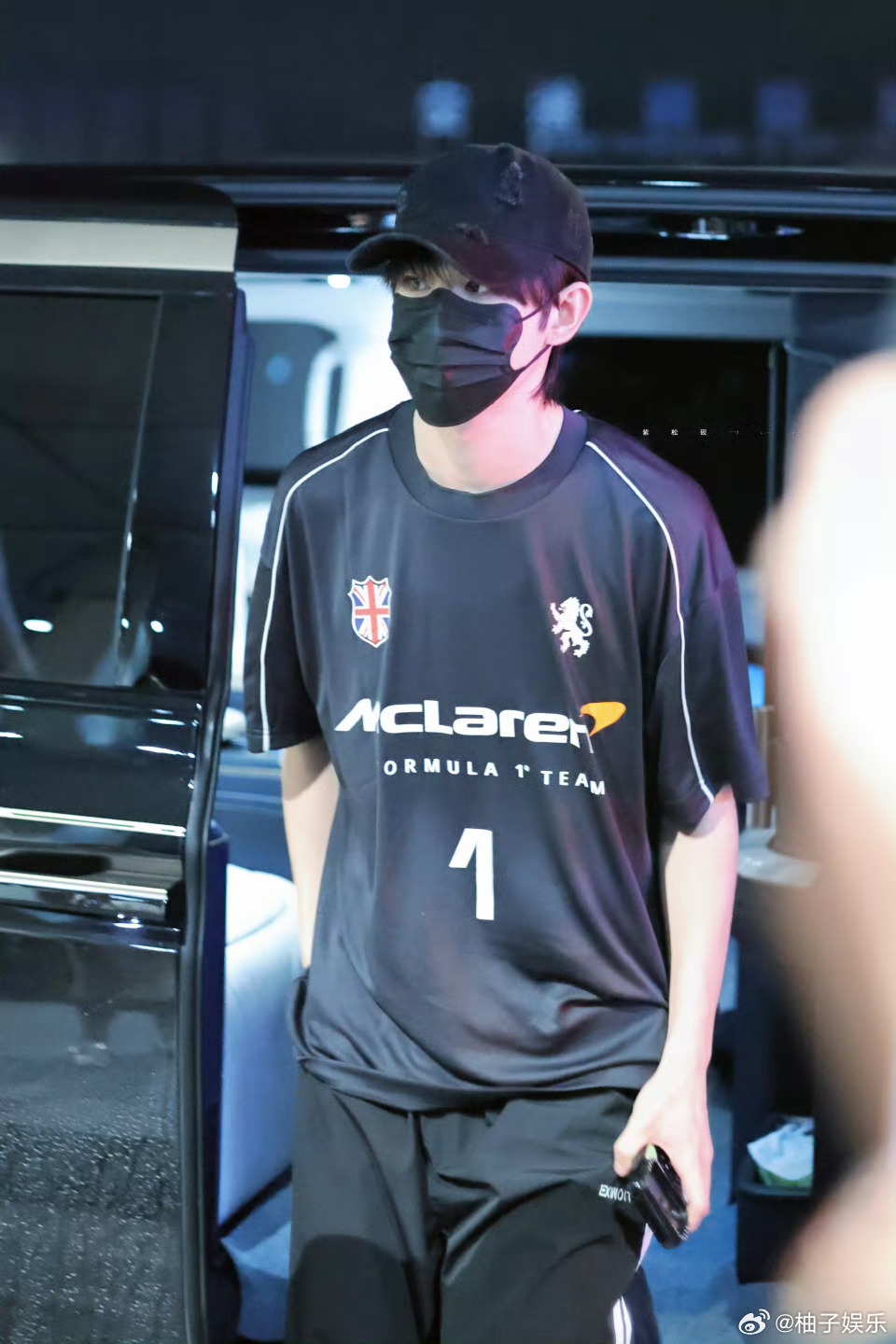 田嘉瑞出发北京路透，将参加月鳞绮纪追剧团活动，起落平安，一切顺利，期待明天见！