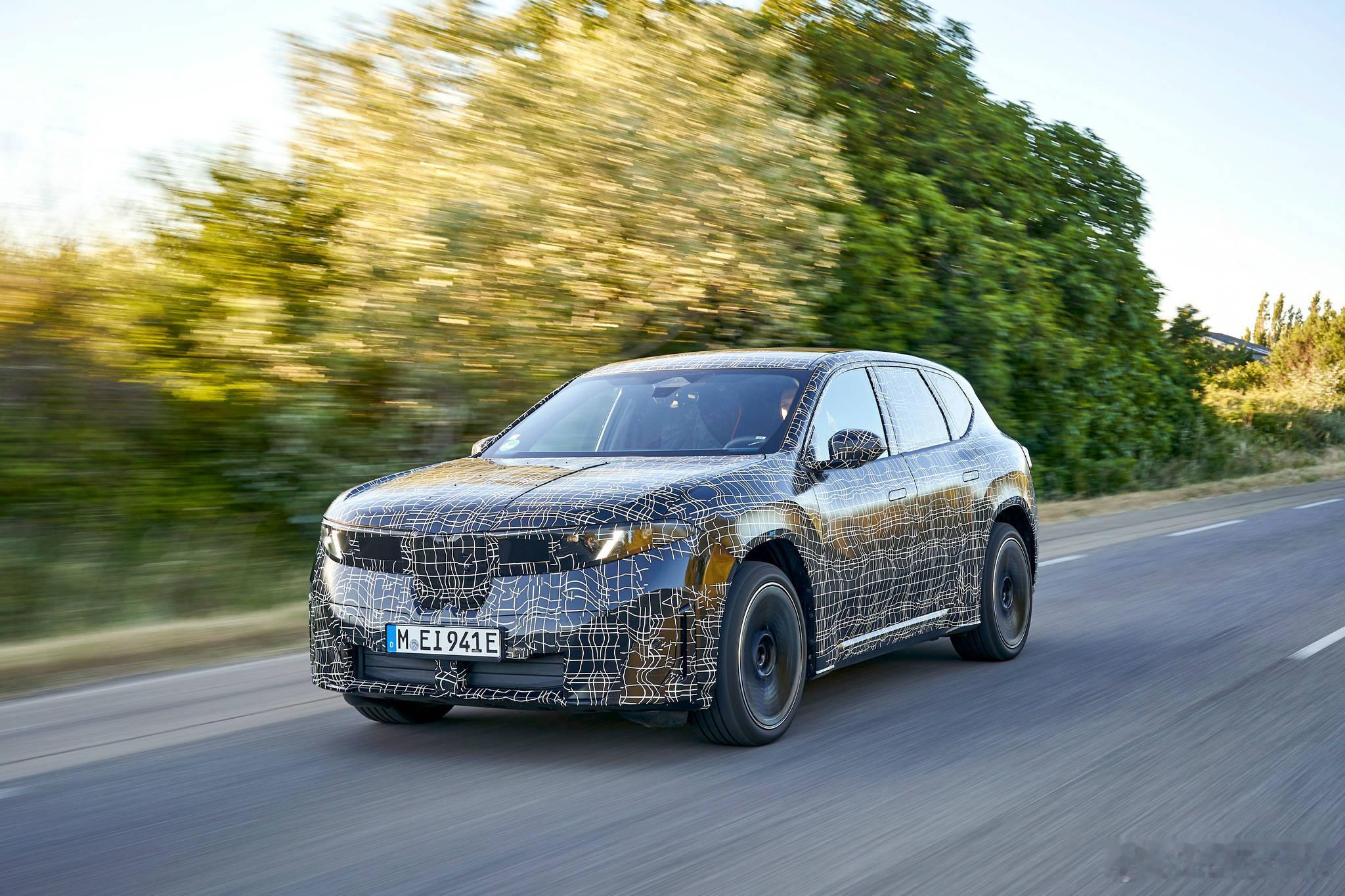 【首款宝马新世代BMW iX3将改写纯电“驾驶乐趣】BMW新世代驾趣概念车展示了