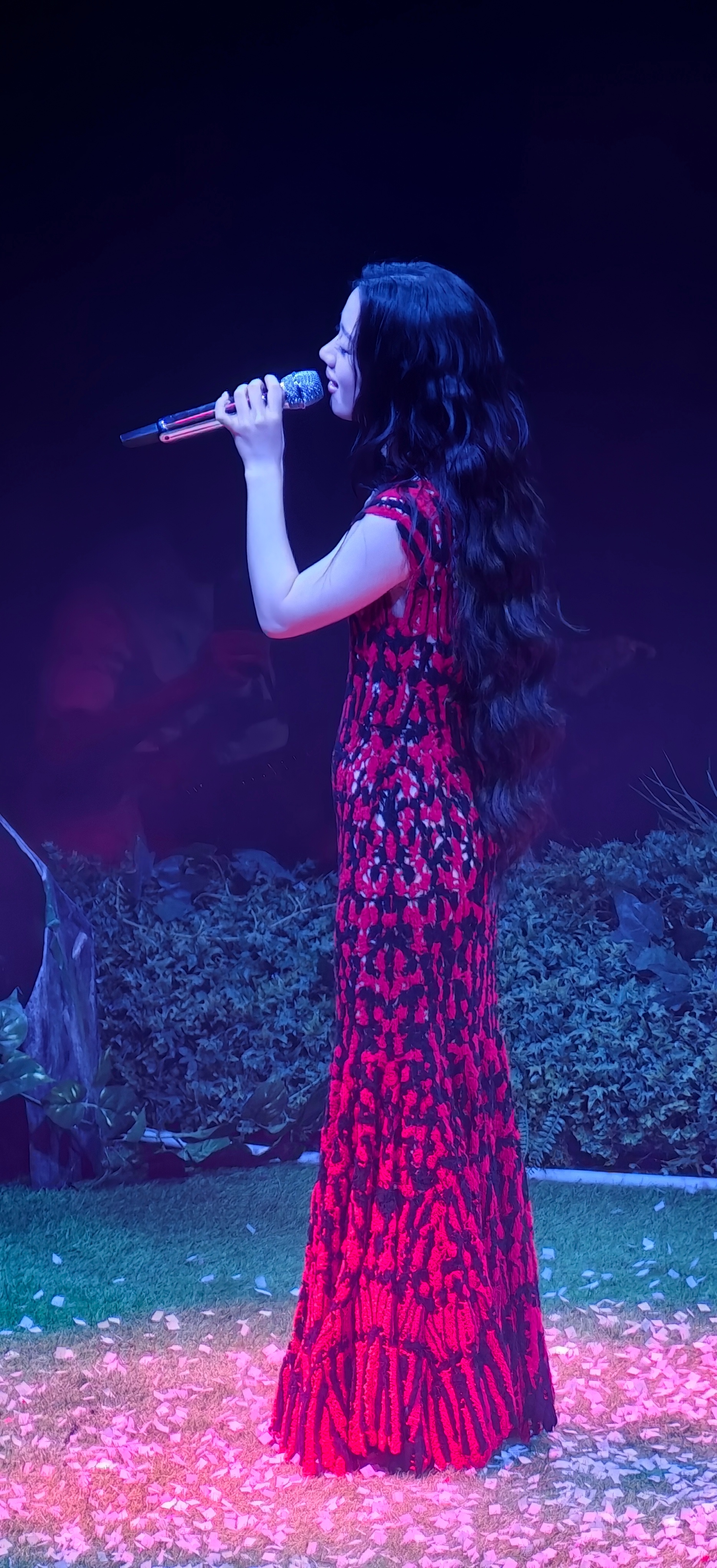 单依纯上海Day3安可新衣服…妈咪好美啊单依纯