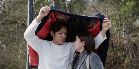 假如蜜语遇上男艺人在床上大便面对艺人的恶意刁难与言语霸凌，旁人都在劝说大事化小，