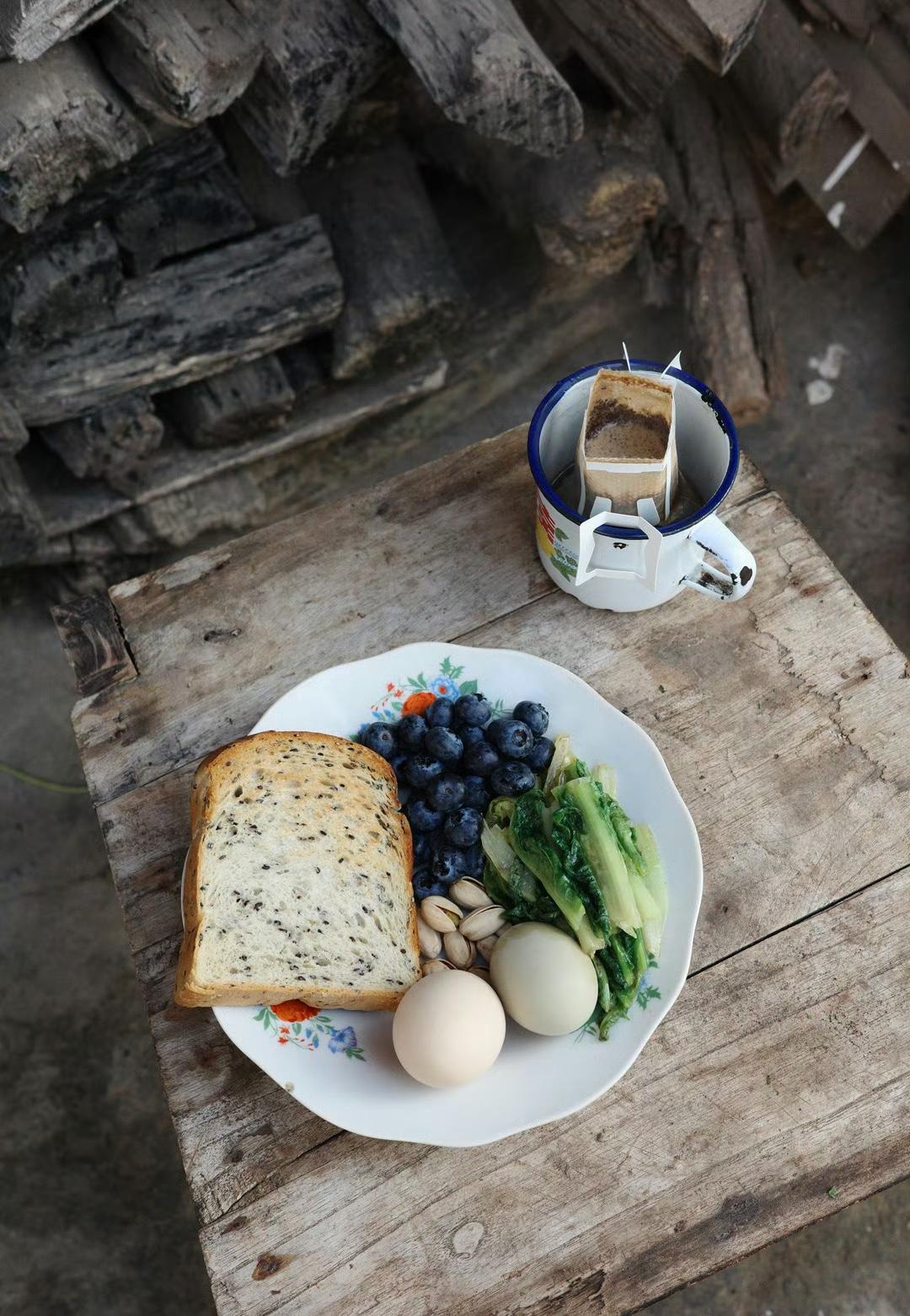 世间的所有美好都来自平淡的闪耀...