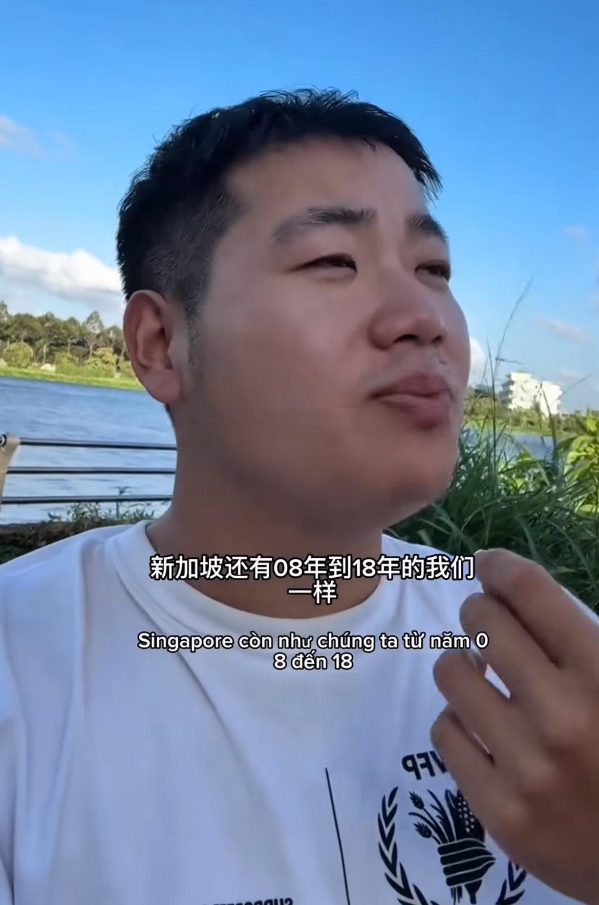 这个男子夸现在的越南年轻人眼里有光，有一种境界上行的美，经济增速非常快，像六七十