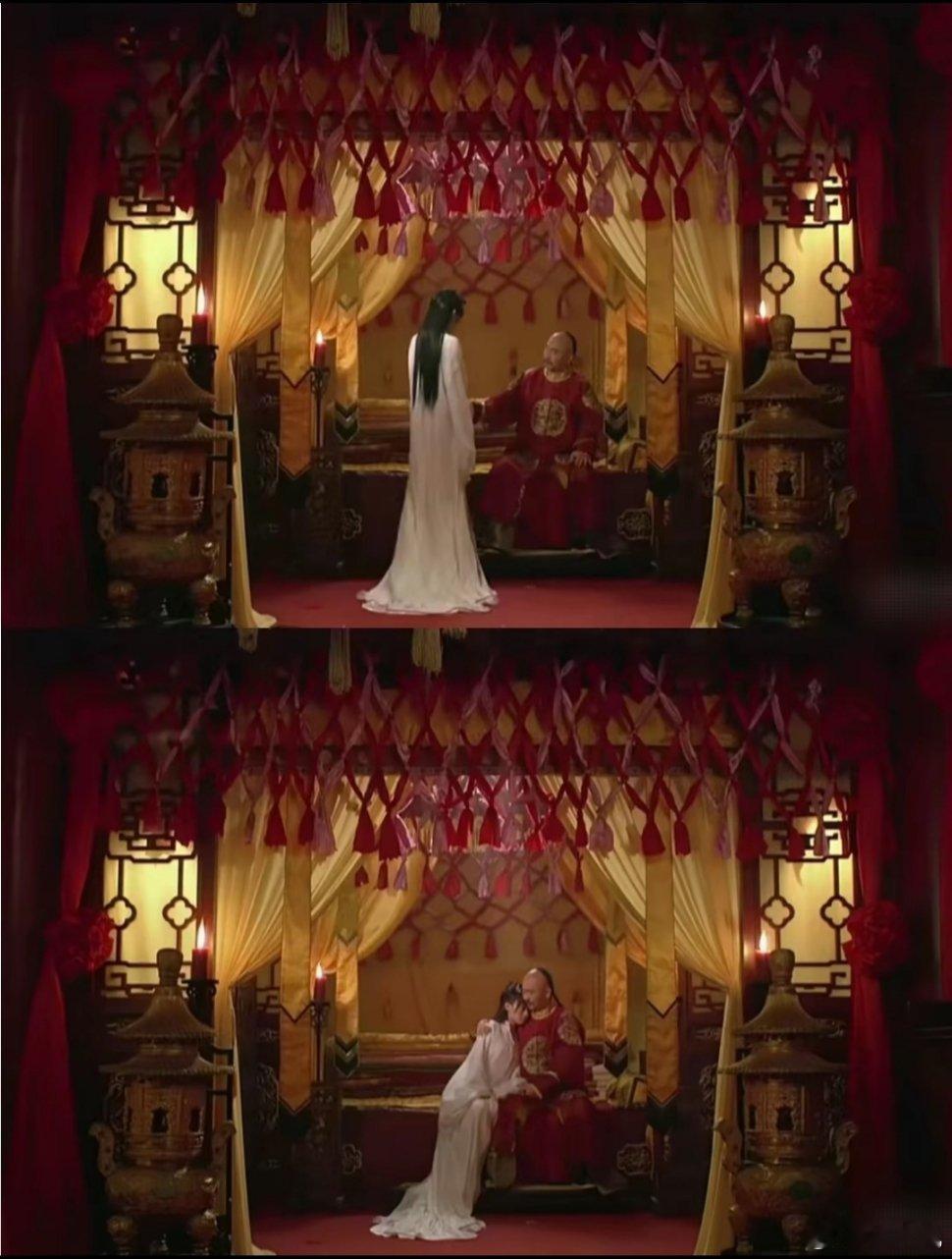 一个细思极恐的细节: 甄嬛和皇上在行宫 皇上穿的大红像结婚，甄嬛穿白。是皇上在和