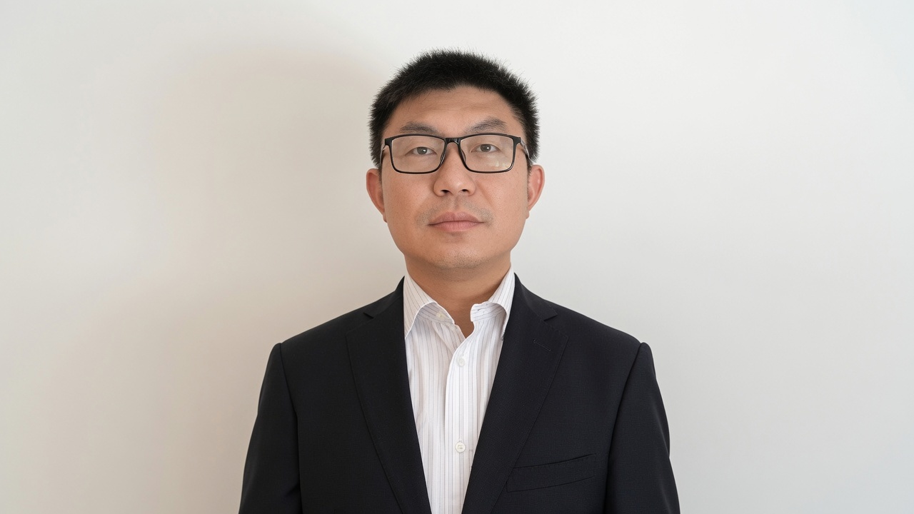 刘冰与他的明视脑机在全球脑机接口赛道中，视觉功能重建被誉为“皇冠上的明珠”，是极