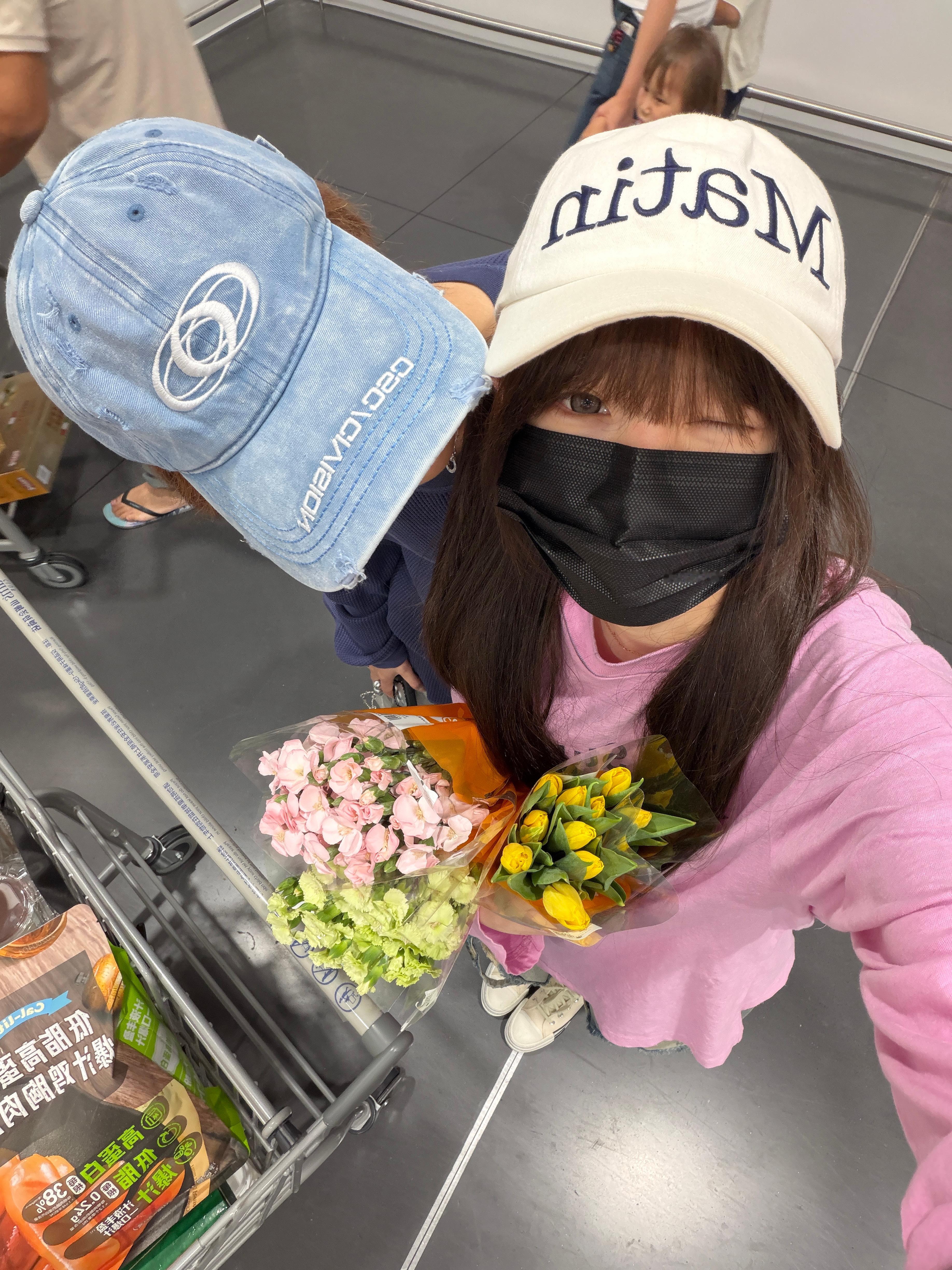 我有闺蜜机咯๑>ᴗ<๑⁺！ 