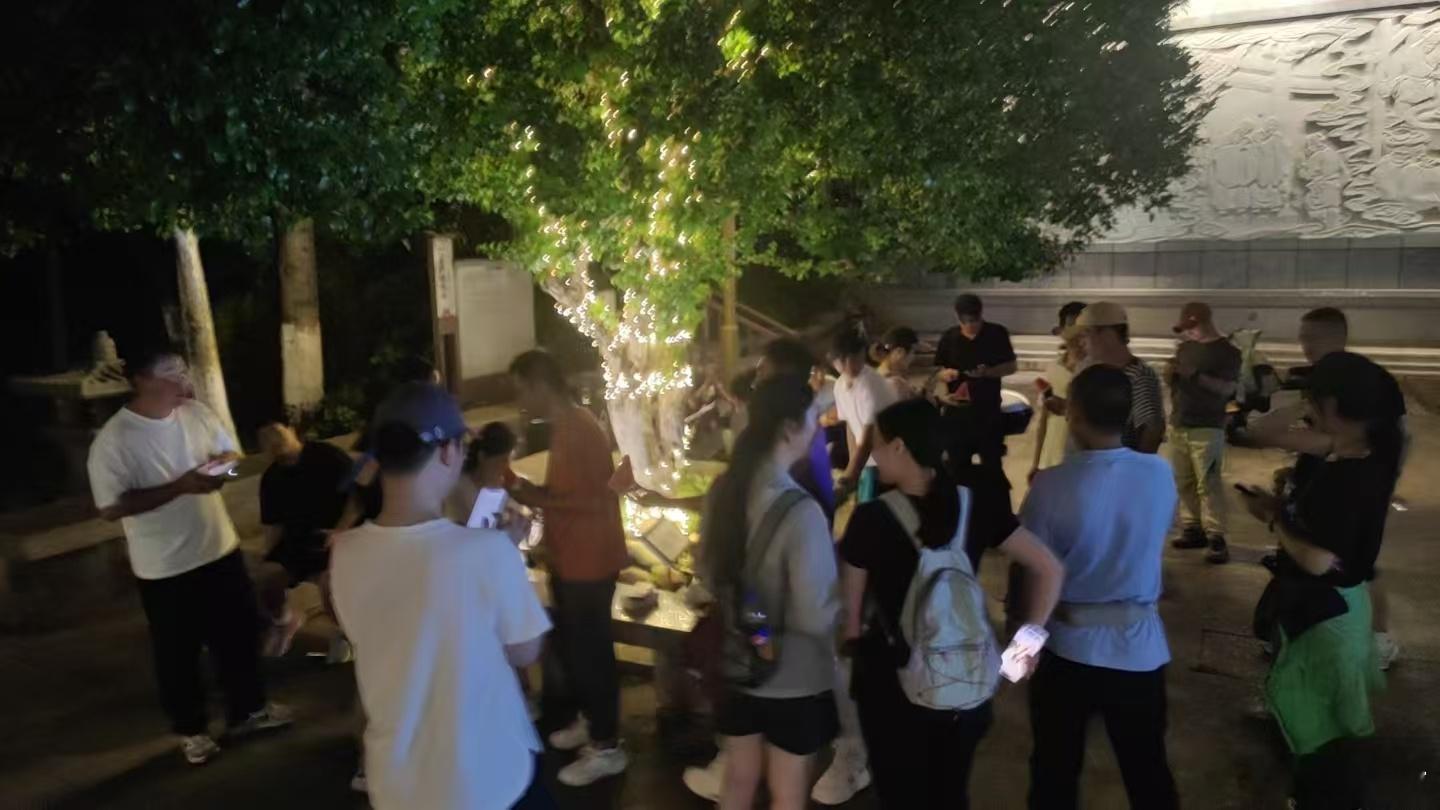 6.12浙江黎明脚步路跑户外俱乐部-夜爬仁皇山 