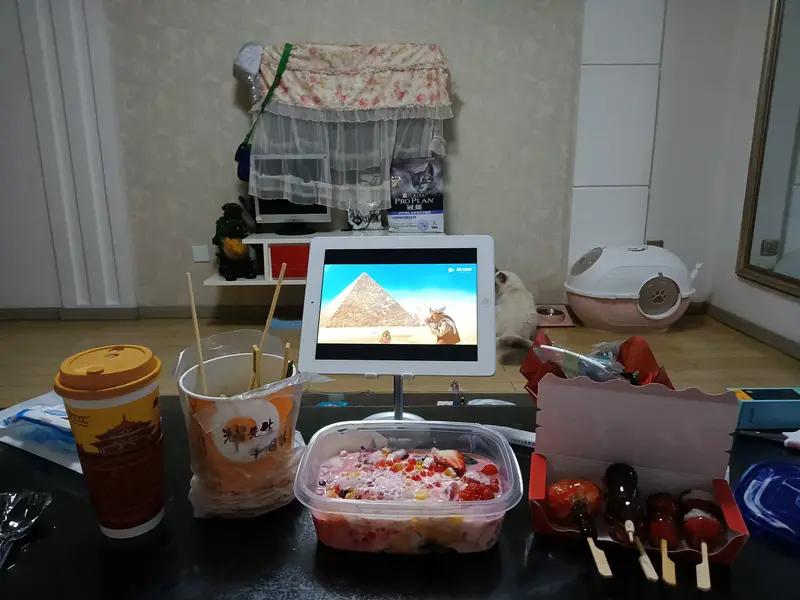 条友这一周 这周有趣的事可太多了。我回趟老家乡镇，有天朋友打电话让我“快来看嘛”