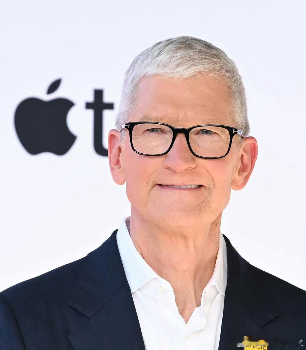 井柏然孙千偷偷牵手整活还是三星厉害，他们找了一个叫 Tim Cook 的人拍了 