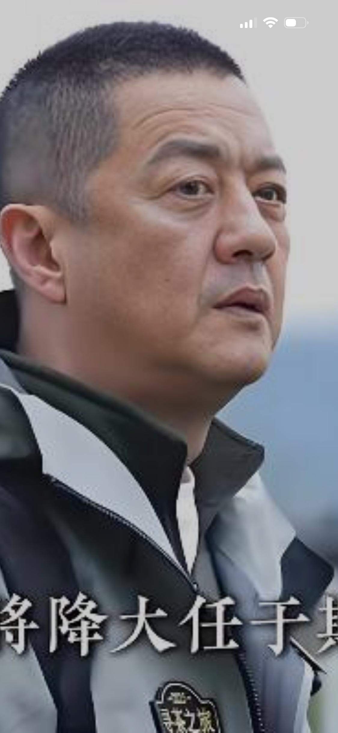 劣迹大网红用卖假货的脏款给大明星网红捐款，以助度过舆论危机。
明星大网红以情怀负