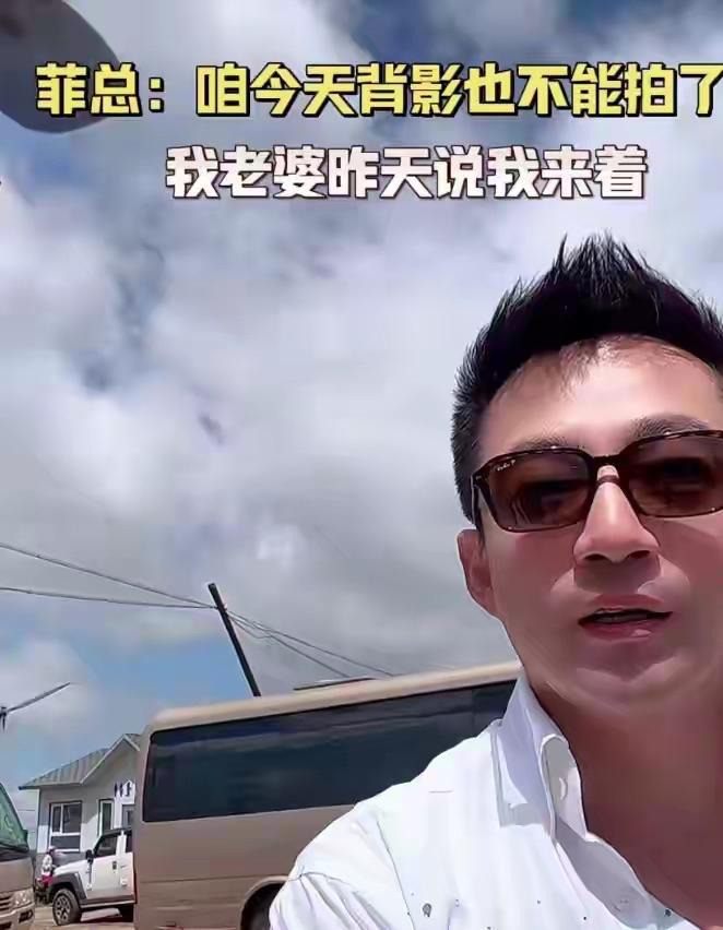 汪小菲夫妻带两个孩子在呼和浩特大草原游玩被拍到了正脸，网络上立马有人指责说：他们