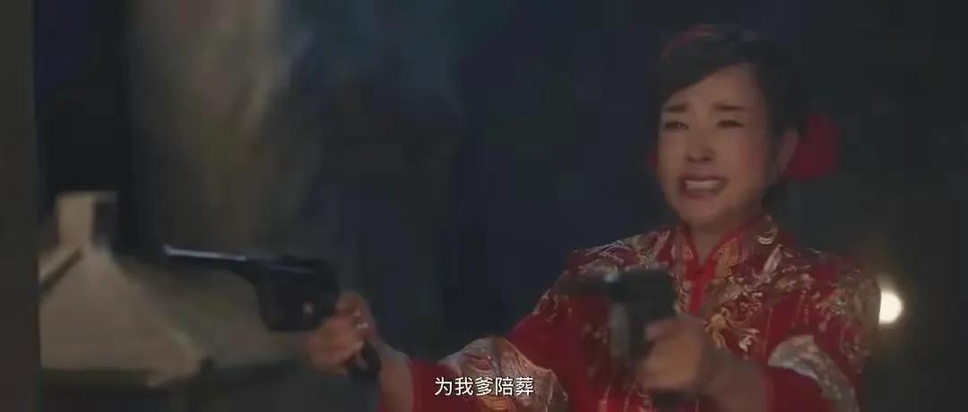 刘晓庆七旬扮少女引争议，父亲扮演者年龄小其近两轮。

看了这部电影，故事情节还可