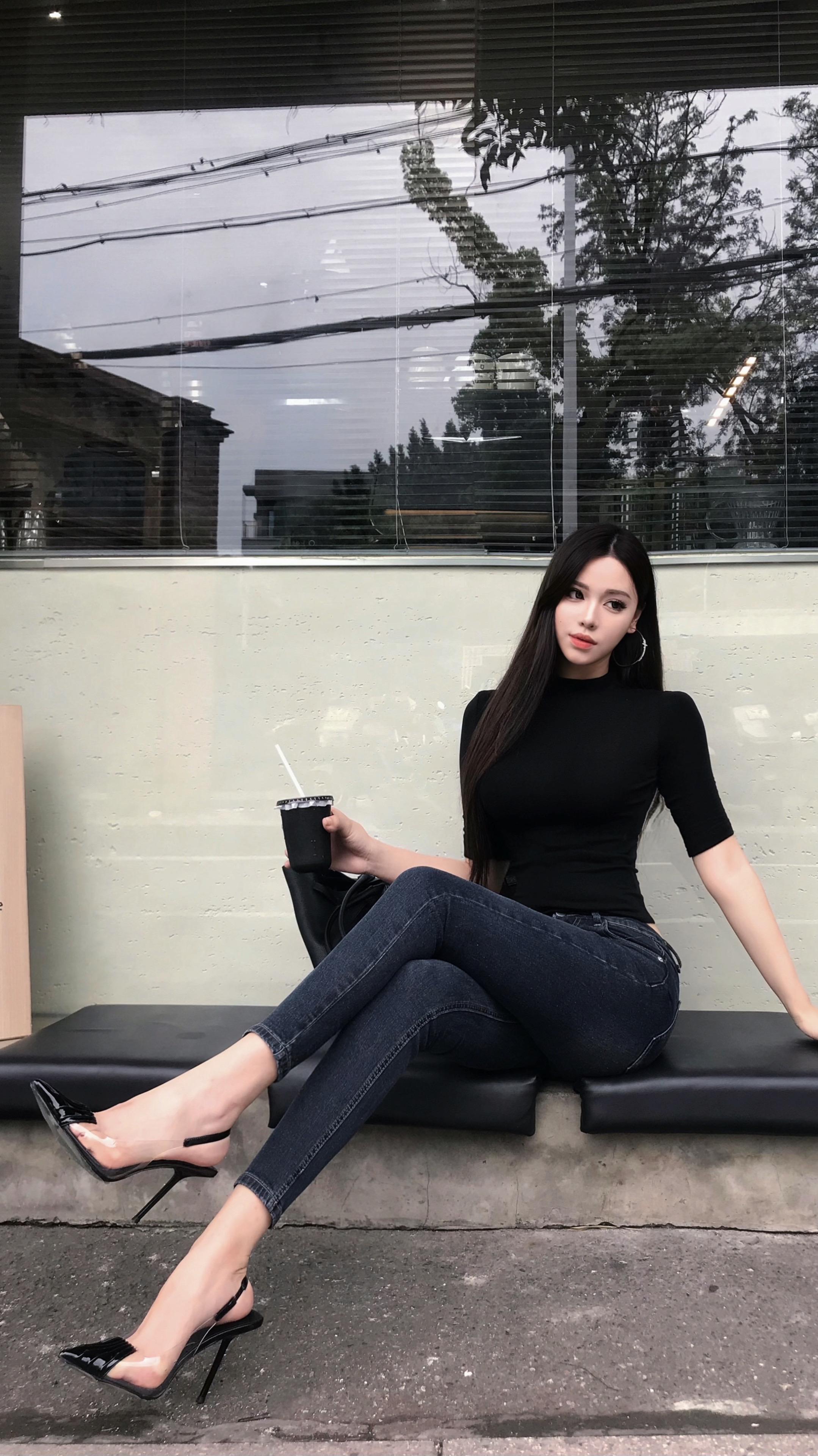 你倒是挺反差 漂亮的脸蛋和挑男人的眼瞎