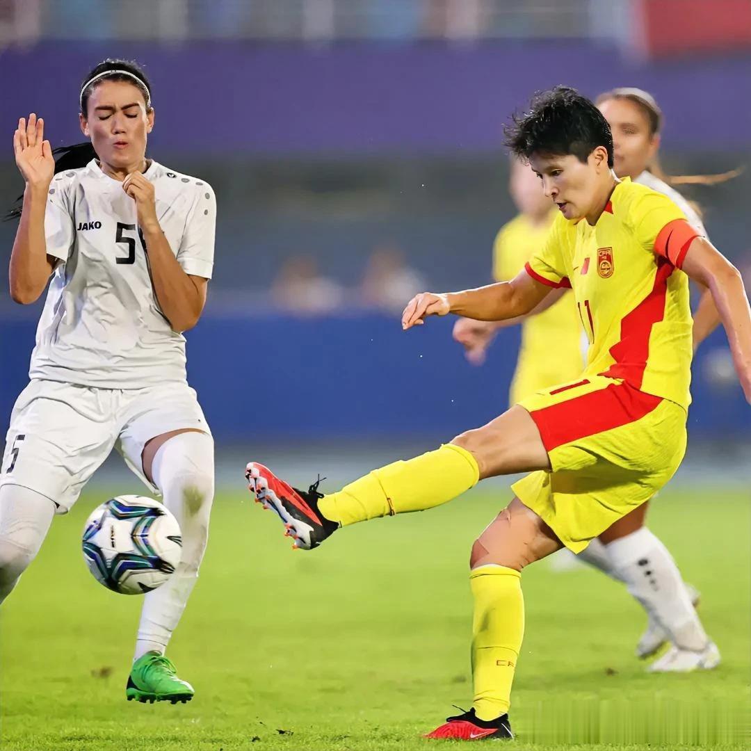 杭州亚运会女足1/4决赛，中国女足今晚对阵泰国。
中国女足小组赛16比0战胜蒙古