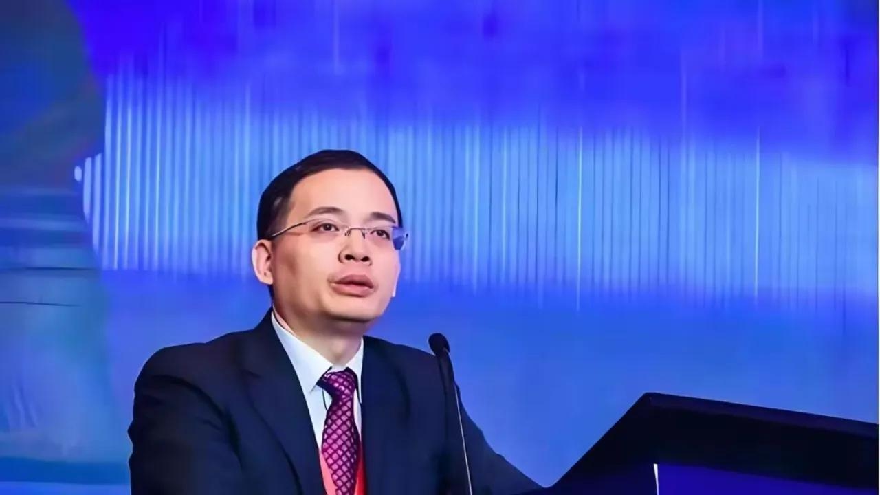 野村陆挺：居民60%财富在房子上，稳房地产才能稳消费！
经济企稳的关键在哪？近日