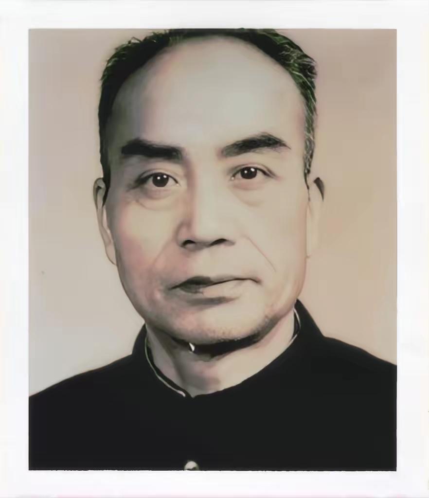 1949年10月15日，广东三水。国民党第103师师长曾元三，带着全师6000官