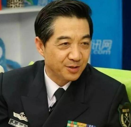 张召忠有句话越品越觉得准——特朗普恐怕是美国最后一位还能让美国GDP压过中国GD