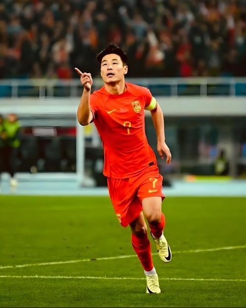 男足缺的是什么国足最缺的就是如武磊这般异赋天稟，德才兼备的优秀球员。假如国足拥有