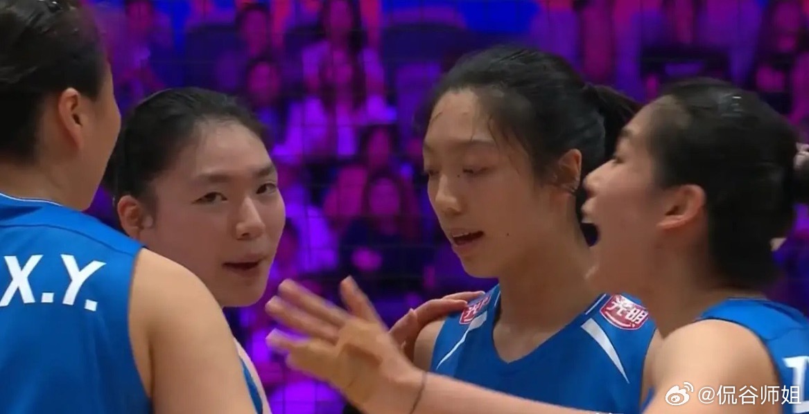 结束三连败，中国女排3-0大胜乌克兰，球员评分: 2人最佳  1人最差就在刚刚，