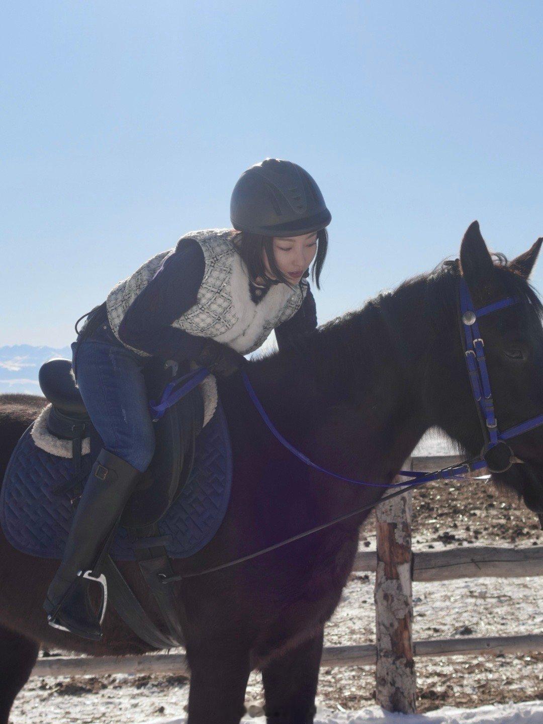 赤马年的“一人一马”🐎Deeena娜就这样穿deeenalife2026