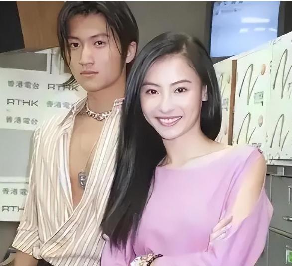 高龄产妇张柏芝再怀四胎？孩子生父依旧成迷，网友炸锅：她图啥！

张柏芝对于"当妈