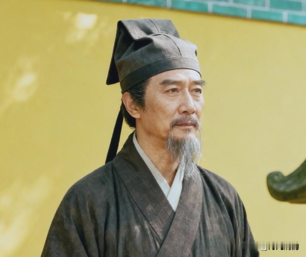 安史之乱时，杜甫穷到没地方住。759年冬，48岁的他拖着一家老小，颠沛流离地踏上