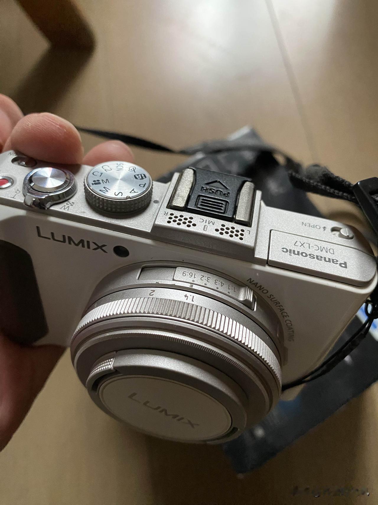 CCD相机最近确实火得一塌糊涂，以前停产的CCD相机也就一两百元，现在都能炒到上