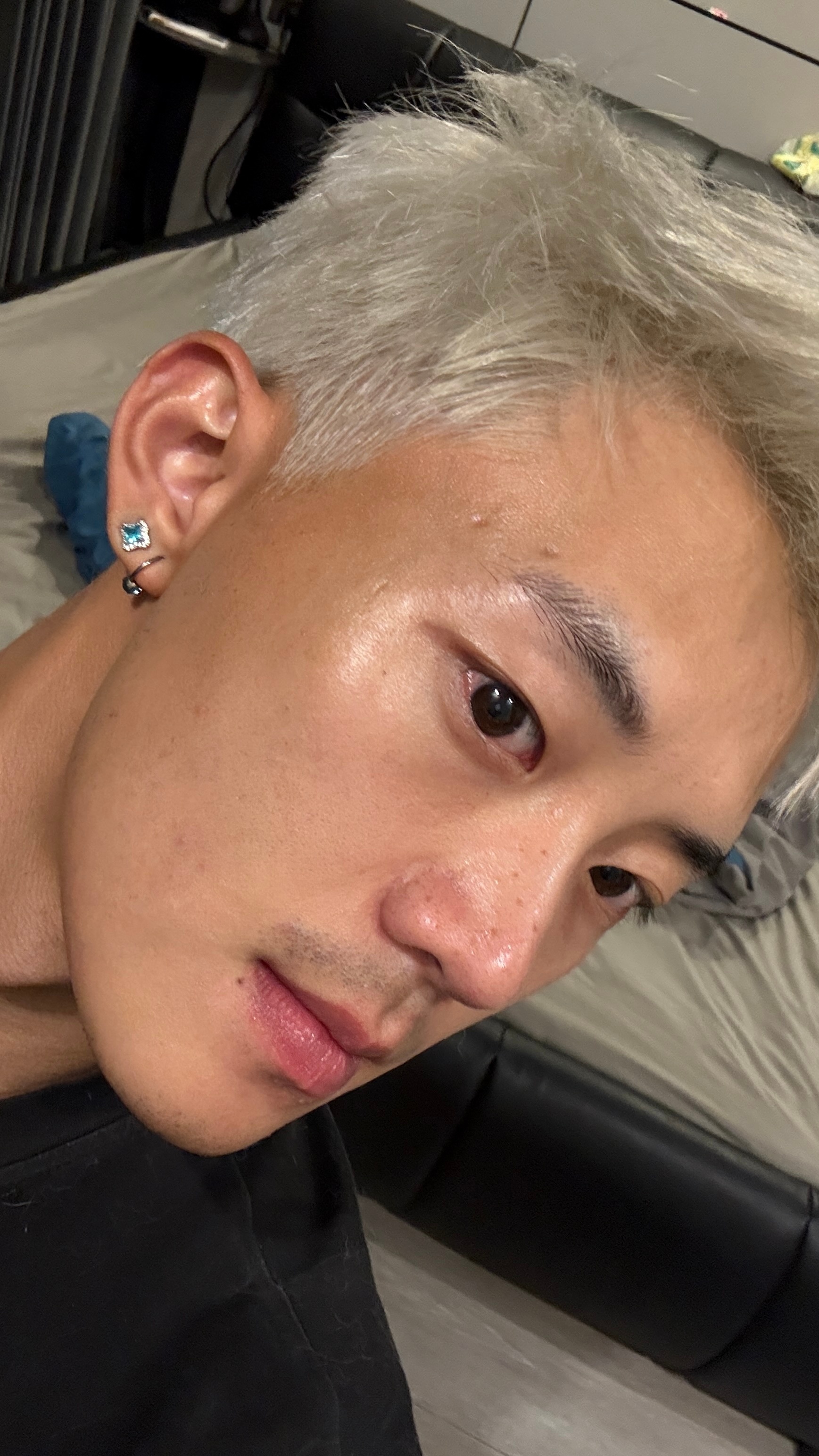 时隔一个星期，终于护肤了。 