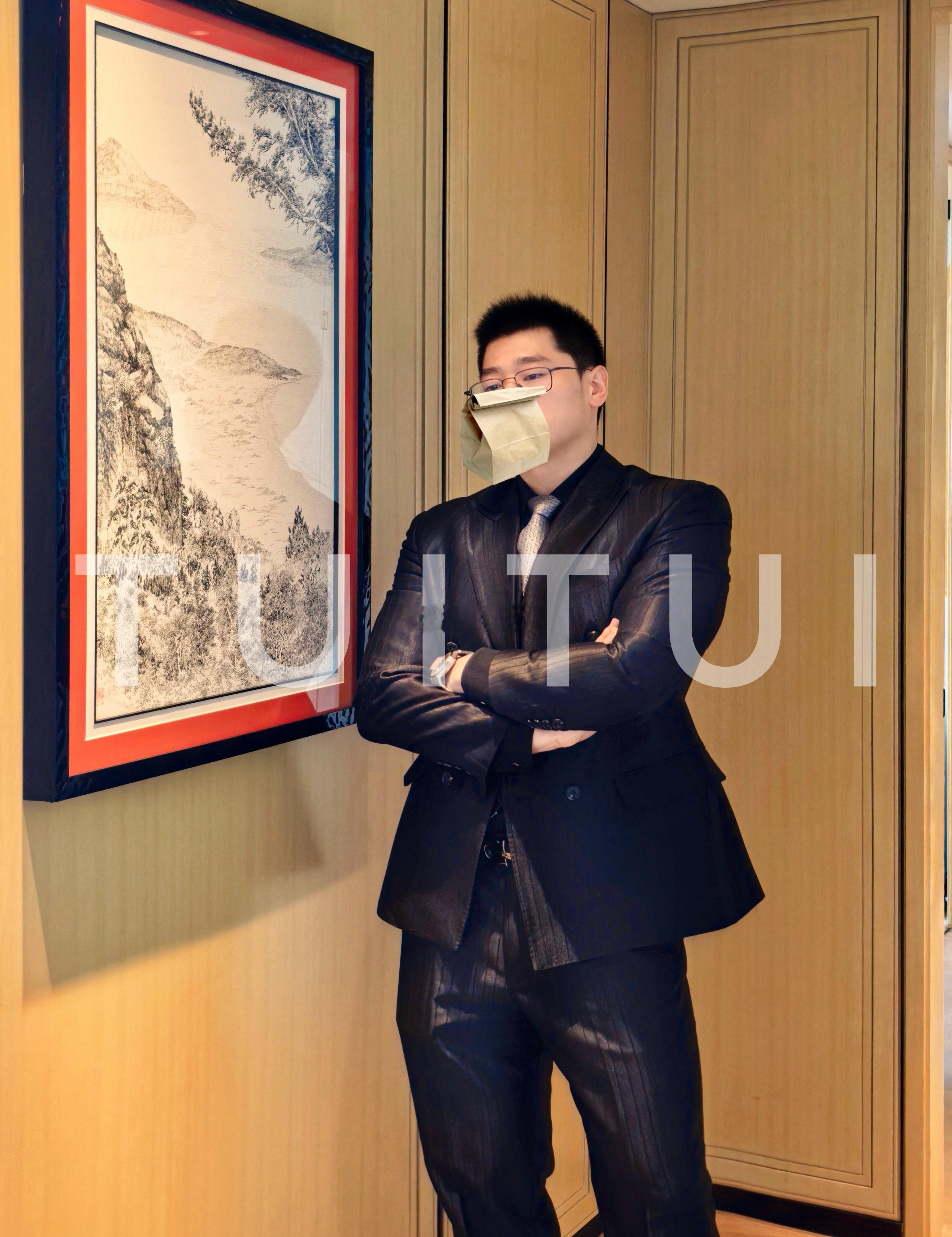 男人就要一身黑 
