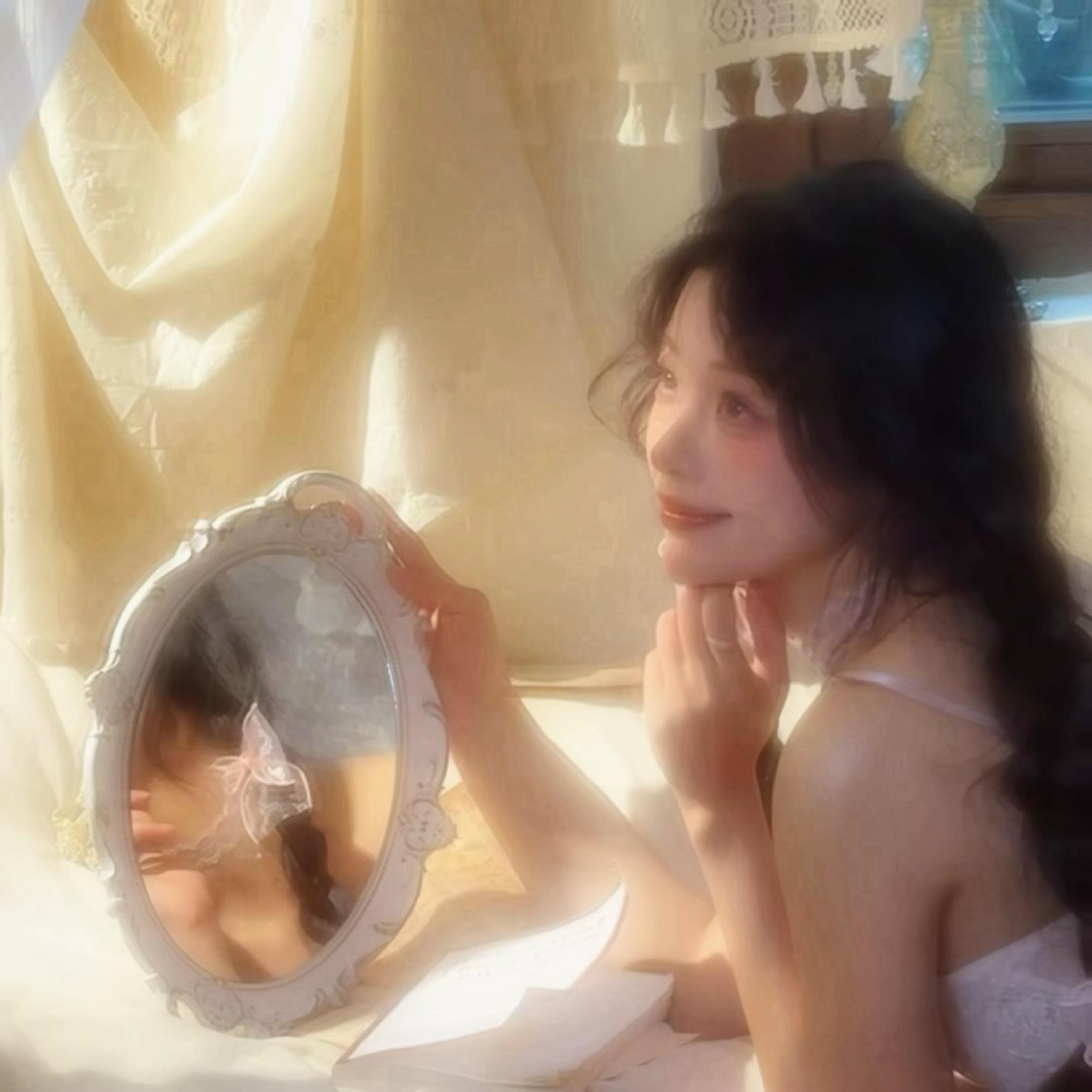 ˚˖幸福幸福请降临我手心(*´︶`*) 每张都能当头像的live