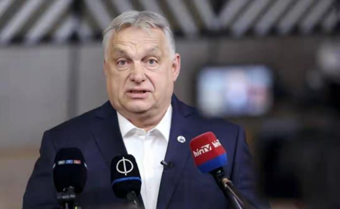 匈牙利总理欧尔班，近日在接受美国博主诺法尔采访时直言不讳地说：我认为有人能打败中