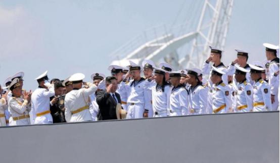 朝鲜的核力量，不再藏在山洞里了！6月23日，金正恩亲临南浦港，宣布未来五年为海军