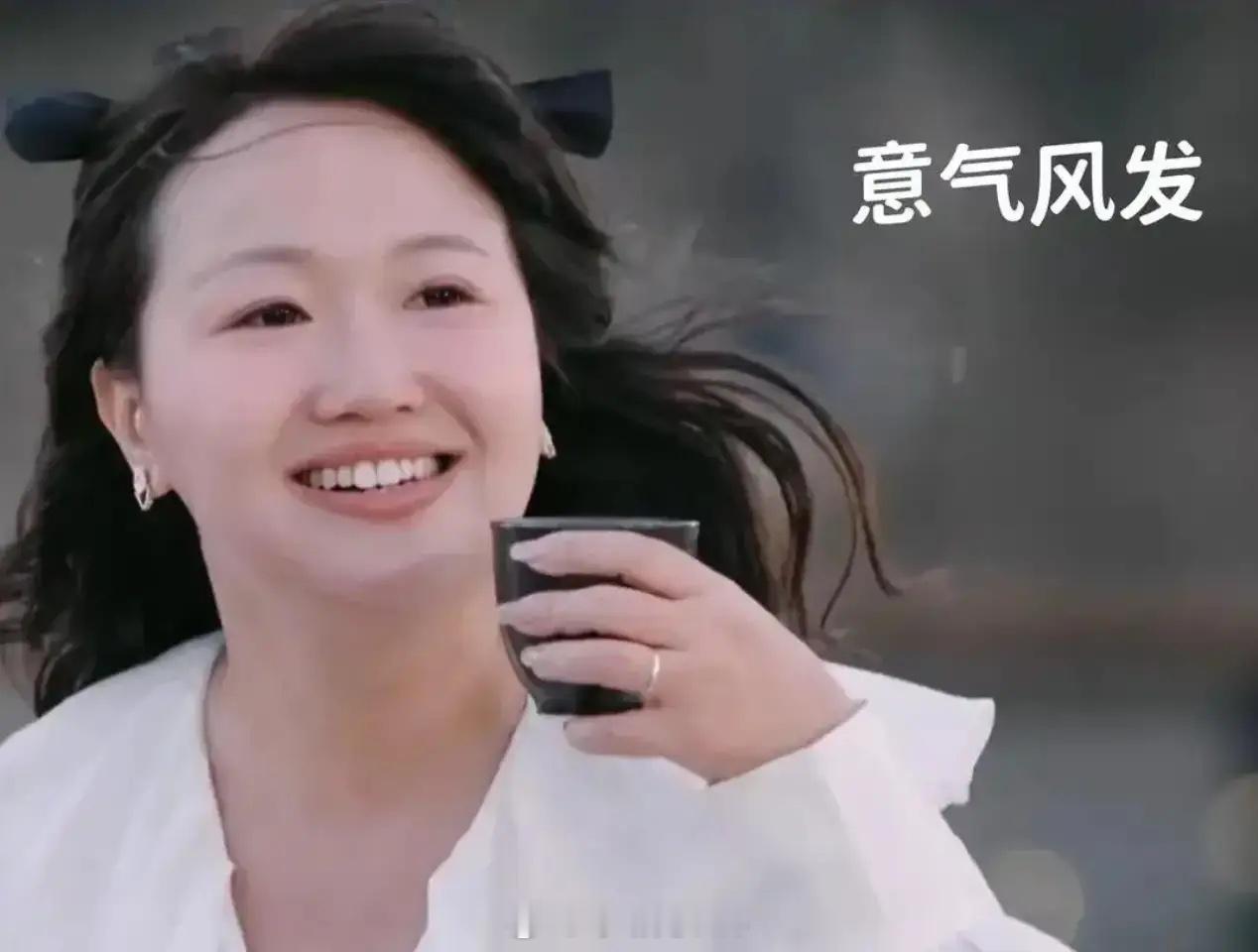 李行亮说家里卫生请保洁 李行亮说，自己家的日常就是请保洁。家里经常会请不一样的保