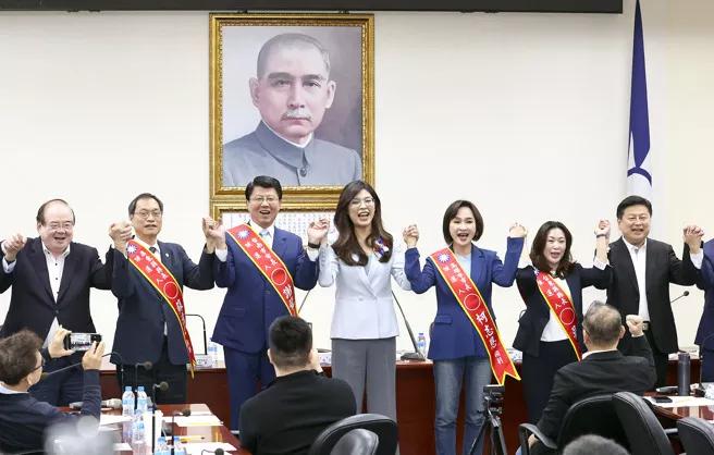 蓝营目前执政16县市2026胜选预测
1.台北市蒋万安：寻求连任，胜算高95%