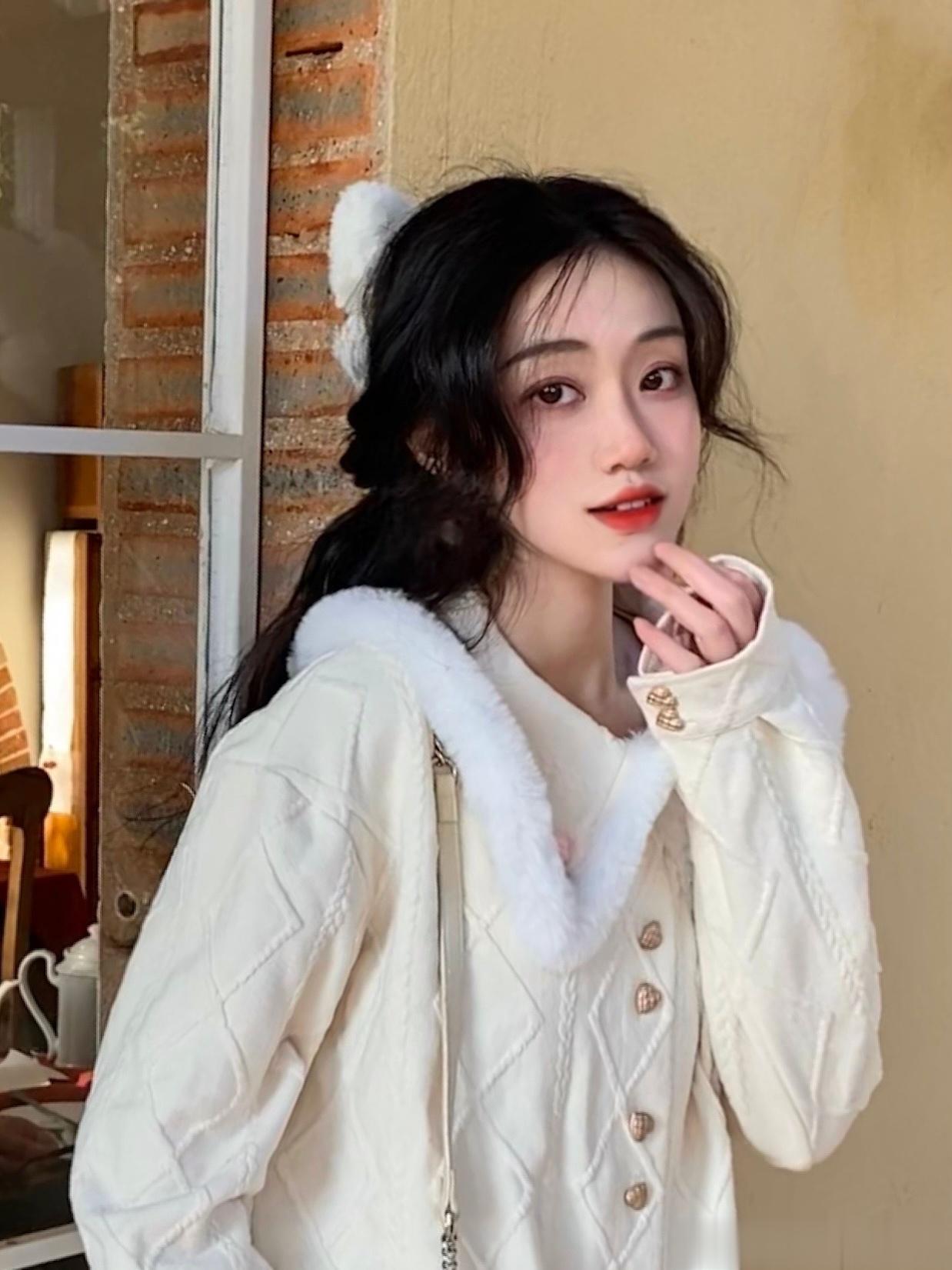 找鹿鸣画了两个头像！！炫耀一下，平轮里揪一位也去约稿！ ​​​