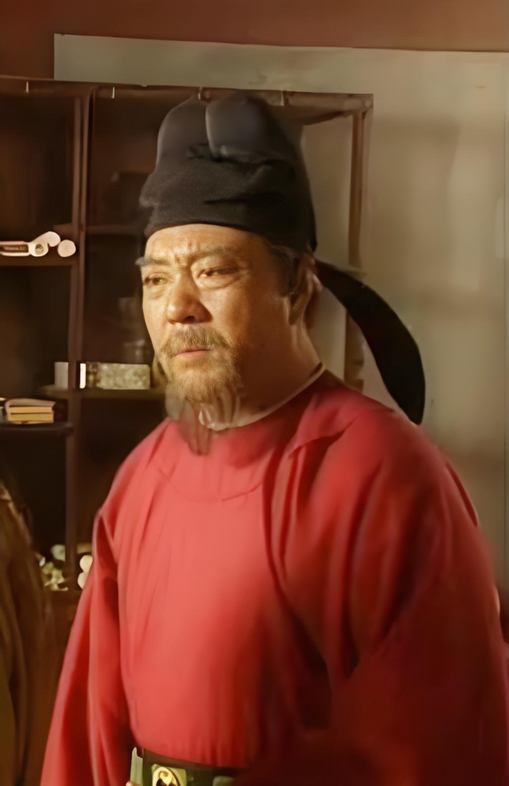 韩瑗泣血谏废后：忠臣悲歌
     唐高宗时期，王皇后身为先帝所娶，深得朝野敬重