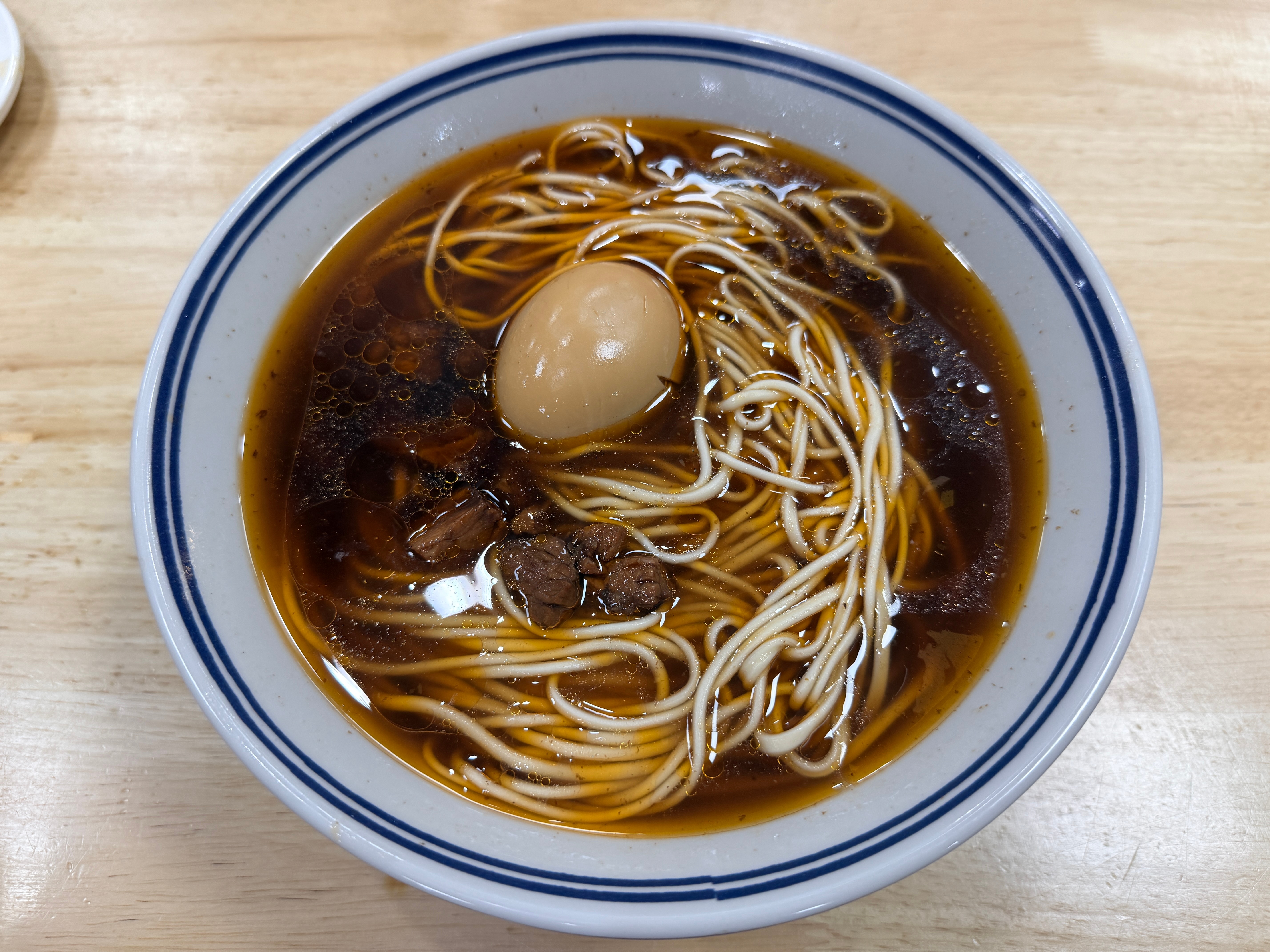 好久没在外面吃早餐了，今天的早午饭，红油牛肉面生活手记 ​​​