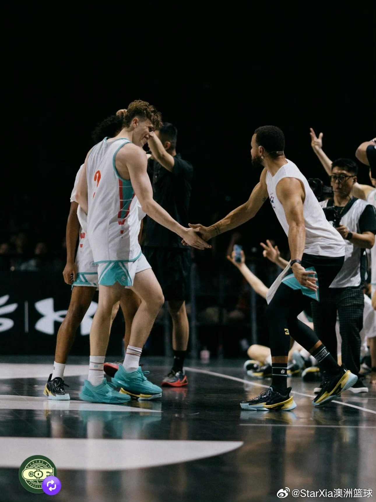 安德玛库里中国行的训练营澳洲前国青选手印地科顿转去打橄榄球后，气质都比变了每年澳