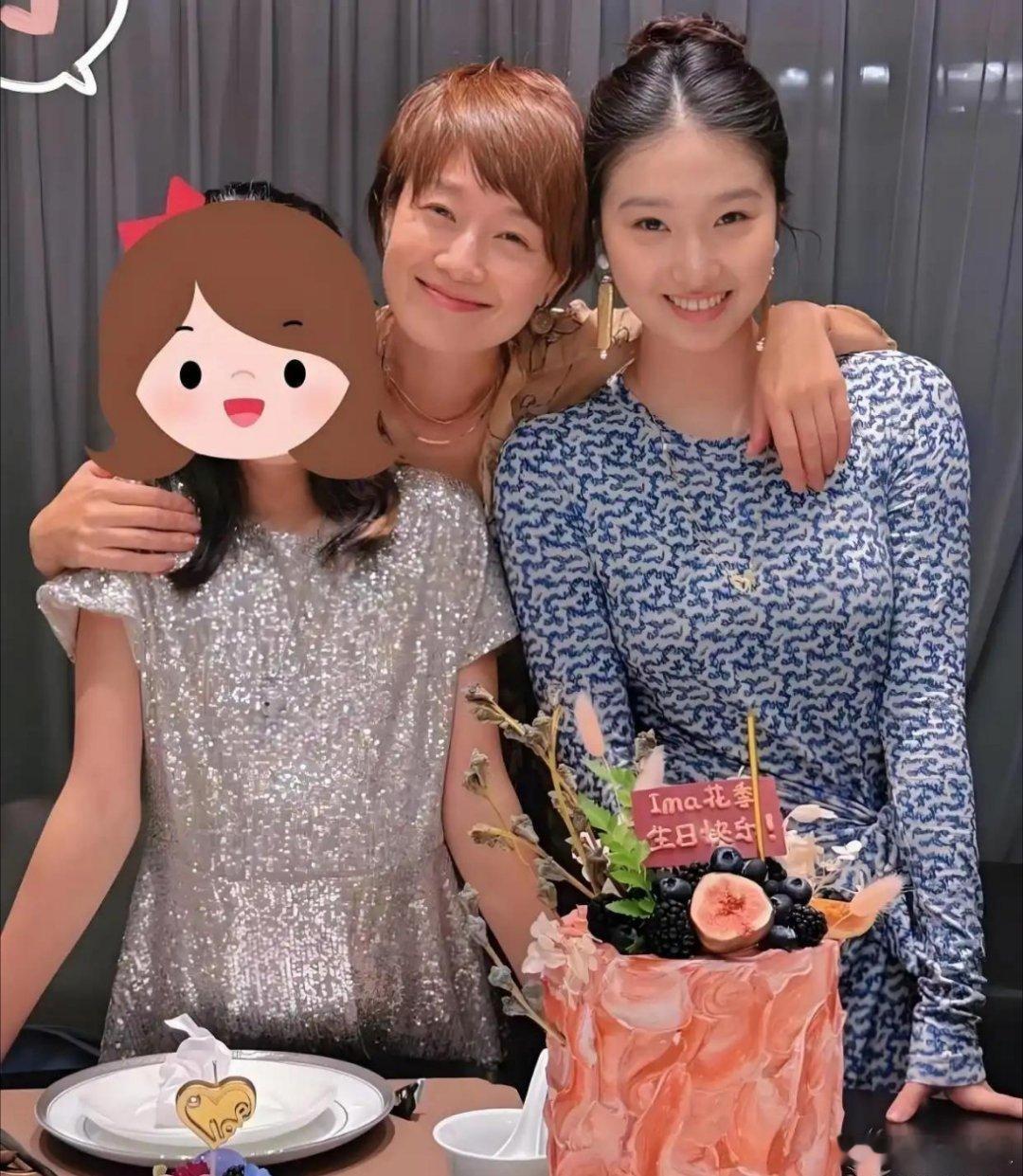 文章和马伊琍虽然离婚了，但两个女儿命好，爸爸妈妈国内拼命挣钱，俩女儿在国外大手大