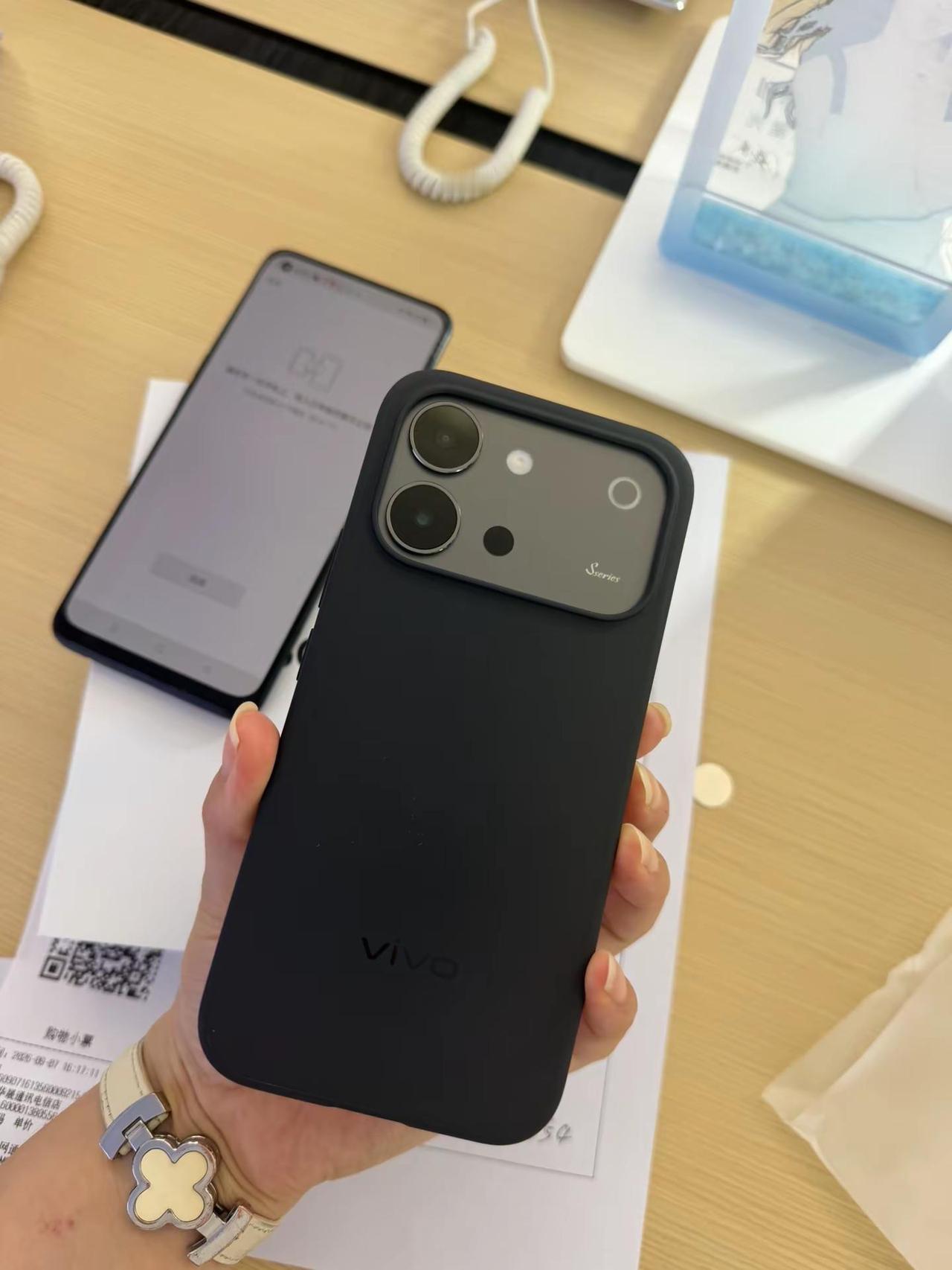 今日份的快乐是vivo s60带来的 vivo 新手机来了