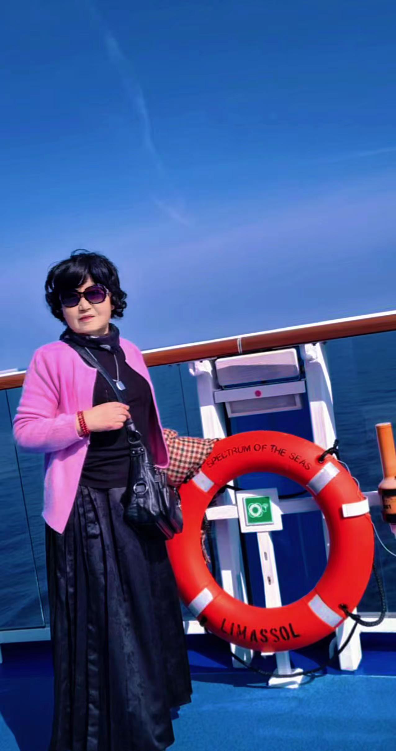 随拍。邮轮旅行   海洋光谱号（三十八）甲板拾景