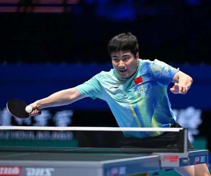 奥恰的眼睛简直是鹰眼！最后一球发球被判违例，梁靖崑不知道做何感想？

本来在连输