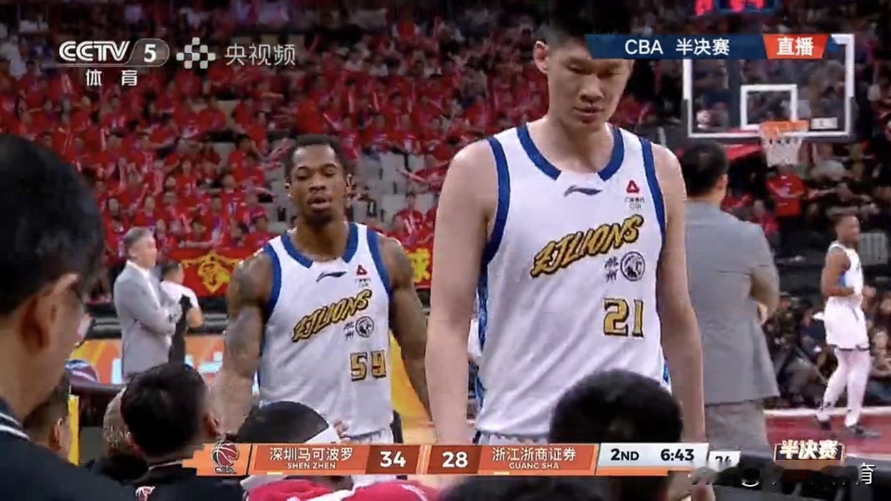 CBA半决赛G3：六人得分上双的深圳队91-80战胜广厦队1-2挽救一个赛点，贺