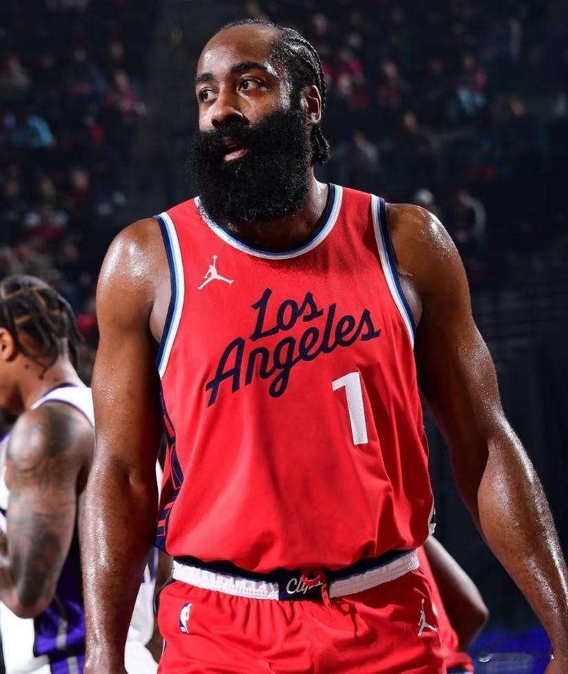 实话实说！这两笔交易一旦发生，联盟是不是大结局了？

第一笔，哈登重回火箭。
落