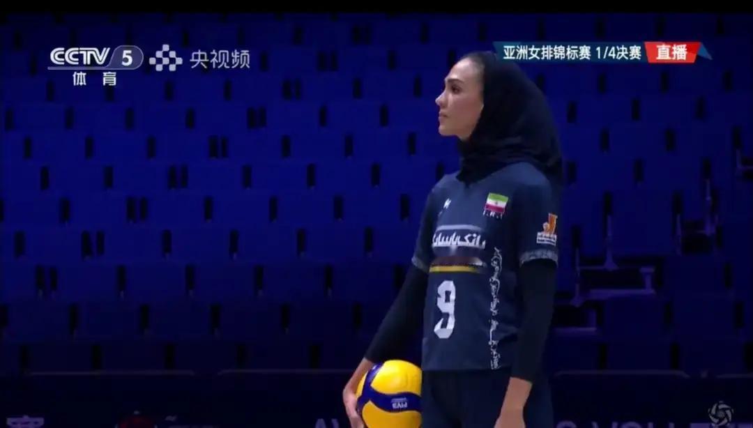 15：15   女排亚锦赛铜牌争夺战，伊朗队PK日本队！ 


没有在第一时间里