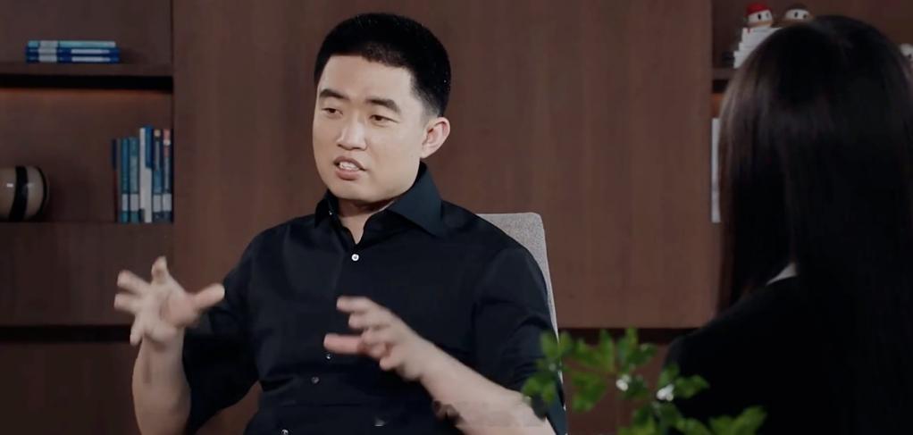 如何解决司机 Agent 的安全问题？李想：- 所以我们其实从去年年底成立了超级
