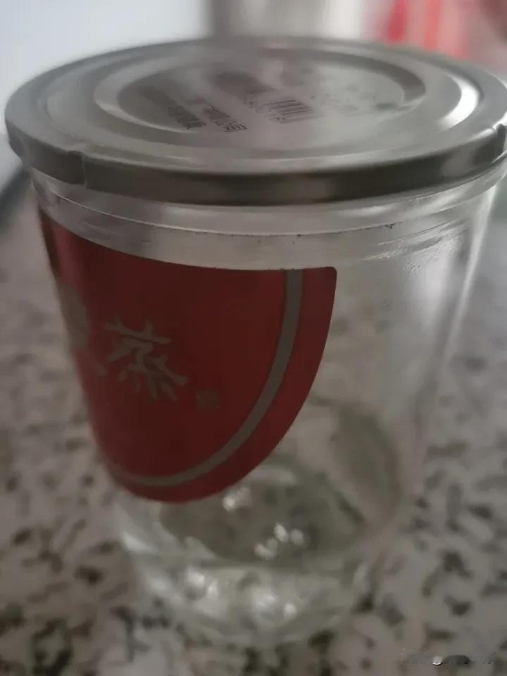 今天开盘是高开低走，还是大暴跌？你是继续持有？还是清仓走人？

  现在很多年轻