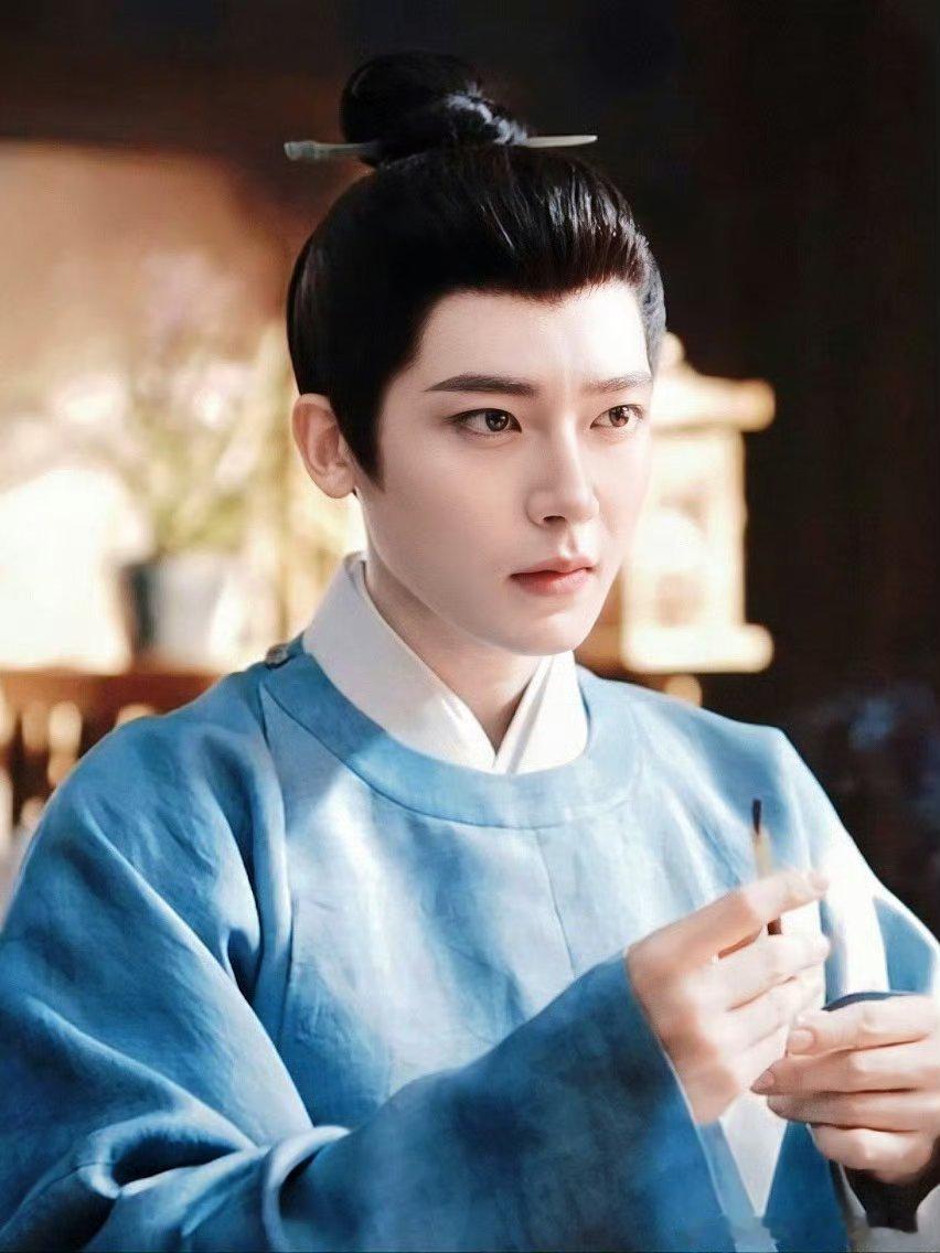 侯明昊陆江来真的人生角色脸古风小生也太嫩了 