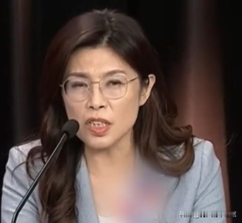 民意能不能代替党意？我觉得能。但前提是这个政党是一个为人民着想的政党。

国民党