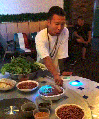 用一句话来证明你认识他！